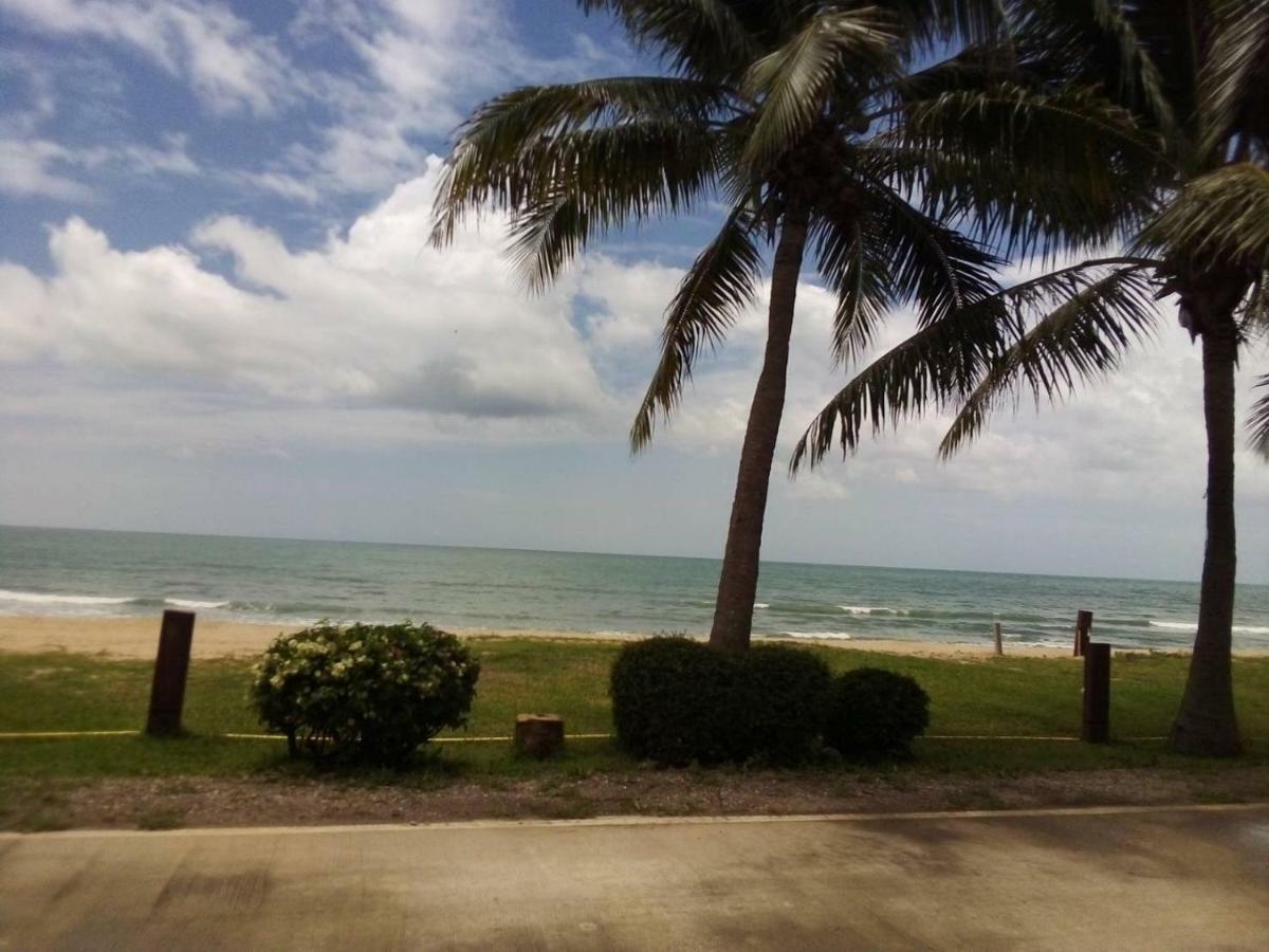 Keeree Waree Seaside Villa Bang Saphan Exterior foto